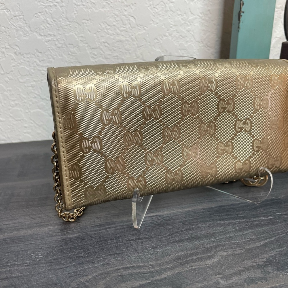 EUC Gucci Gold Imprime GG WOC - Picture 6 of 16